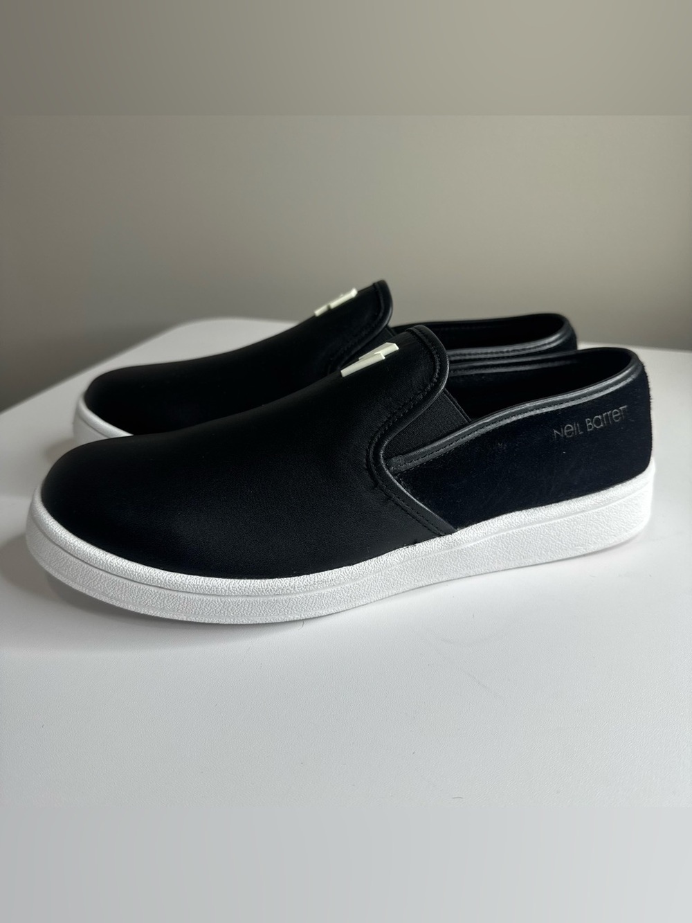 NEW Neil Barrett Black Leather Lightening Bolt Slip On Neutral Sneaker Size 7 US